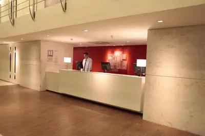 A área de receção ou átrio de Holiday Inn Fortaleza by IHG