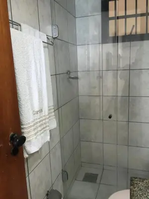 Uma casa de banho em Apart Porto Jangada Suíte Vista Mar