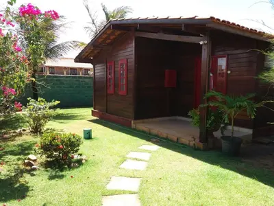 Um jardim no exterior de Pousada Cultural Canto dos Poetas