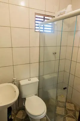 Uma casa de banho em Pousada Fortaleza