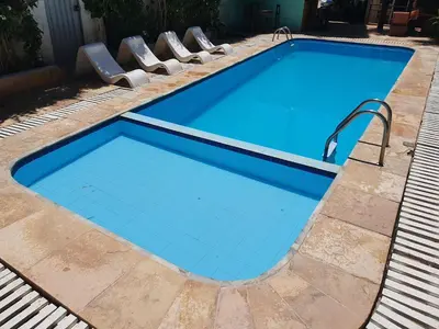 A piscina em ou perto de Pousada California