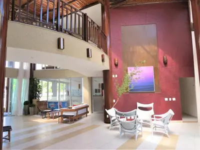 Uma área de estar em Beach Living