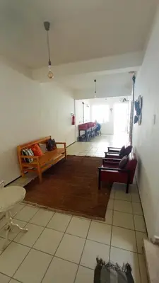 Uma área de estar em Albergaria Hostel