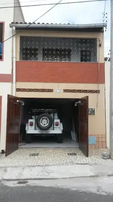 A planta de Casa 2 Quartos Mobiliada Cambeba - Com Garagem