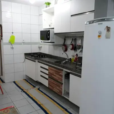 Casa 2 Quartos Mobiliada Cambeba - Com Garagem