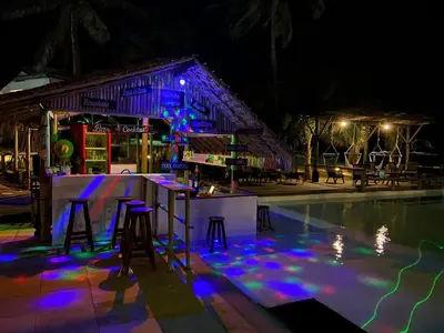 A piscina em ou perto de WegoKite Stars