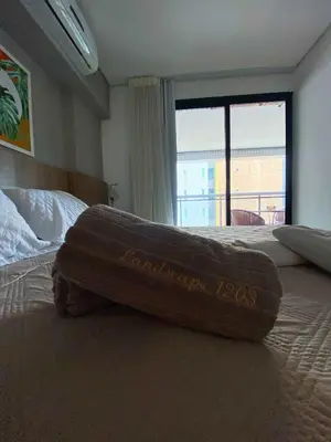 Uma cama ou camas num quarto em Landscape Apartamento Beira Mar 1203TB