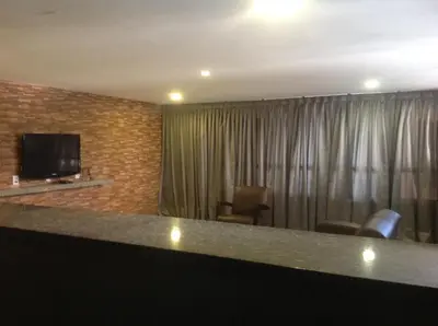 Uma televisão e/ou sistema de entretenimento em Porto de Iracema