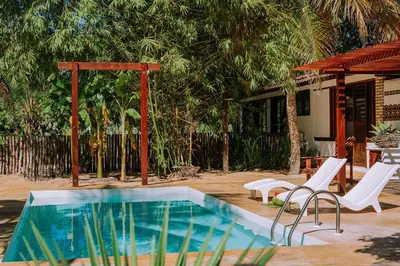 A piscina em ou perto de Refugios Parajuru - Chalet la Garagem