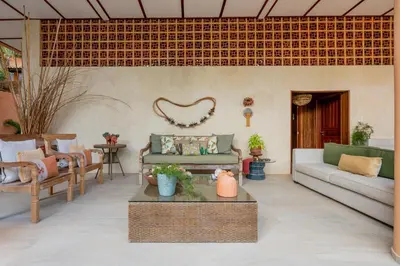 Uma área de estar em Dayo Hotel