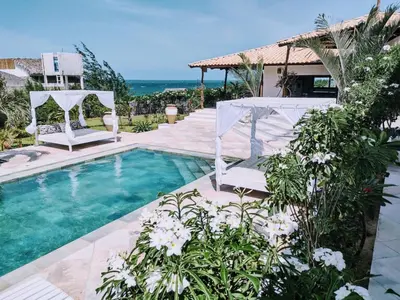 A piscina em ou perto de Villa Pinolo by Kabana
