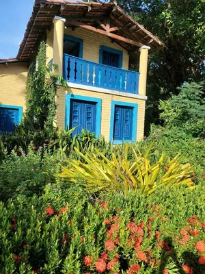 Um jardim no exterior de Casa Jasmine Taíba