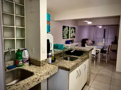 A cozinha ou kitchenette de Apto Aquaville Resort