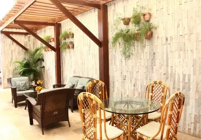 Uma área de estar em San Phillip Flat Hotel