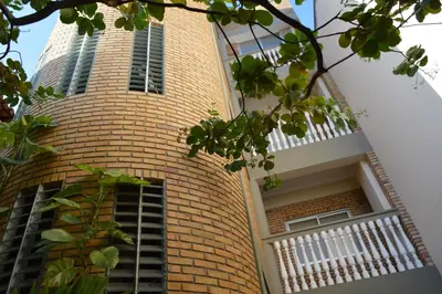O edifício onde a estalagem está situado
