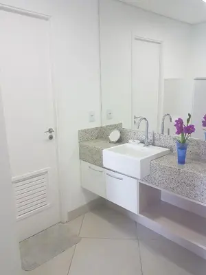 Uma casa de banho em Landscape Beira mar