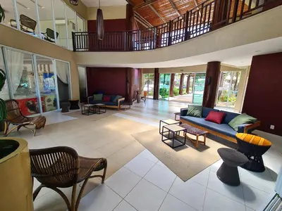 Uma área de estar em Beach Living - Apt com 2 Quartos - Pé na Areia