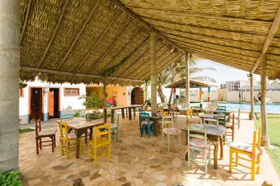 Um restaurante ou outro lugar para comer em Hotel Pousada Blauset