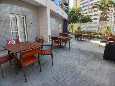 O edifício onde o apartamento está situado