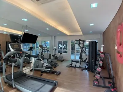 O centro de fitness e/ou as comodidades de fitness de My Way Abolição Vista Mar by Escala Imóveis