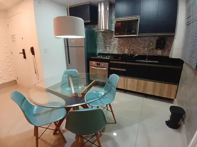 A cozinha ou kitchenette de My Way Abolição Vista Mar by Escala Imóveis