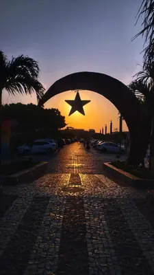 O nascer ou o pôr do sol visto a partir do hotel