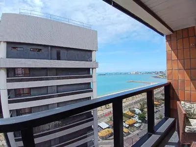 Uma varanda ou terraço em Flat Atlântico Meireles by Escala
