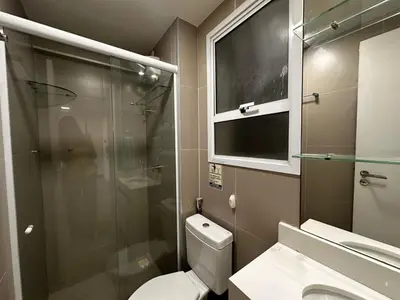 Uma casa de banho em Apartamento 2 quartos Fortaleza Meireles-100m Beira-Mar