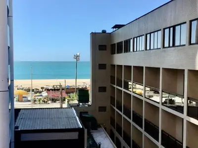 Uma vista do mar geral ou uma vista do mar a partir do aparthotel