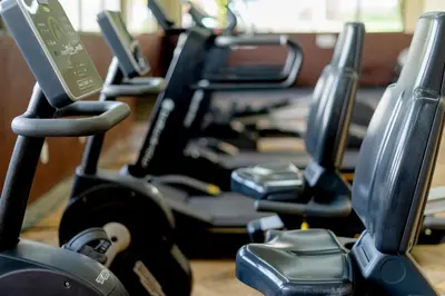 O centro de fitness e/ou as comodidades de fitness de Beach Park Resort - Suites