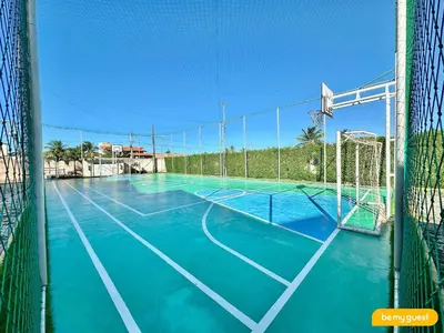Comodidades para jogar ténis e squash em Solarium Residence no Porto das Dunas ou nas proximidades