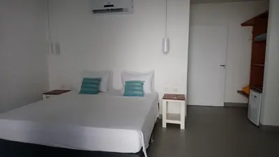 Uma cama ou camas num quarto em KiteBar Hotel