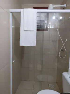 Uma casa de banho em Vila Mulungu Flats