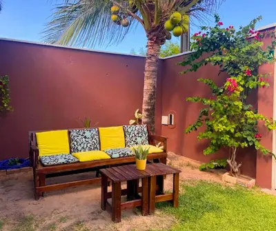 Um jardim no exterior de Pousada Areias de Flecheiras