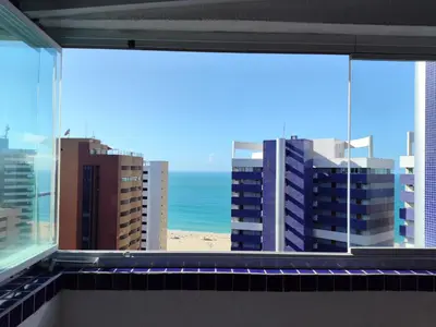 Uma vista do mar geral ou uma vista do mar a partir do aparthotel