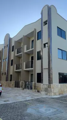 O edifício onde o apartamento está situado