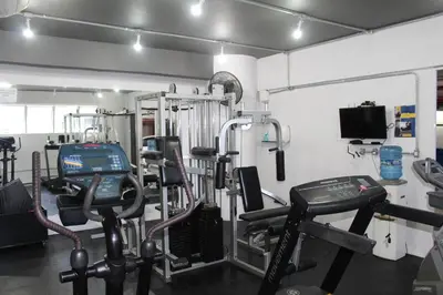 A planta de 13 FLAT BEIRA MAR Com ENERGIA, VAGA, 3 CAMAS, WI-FI e AR