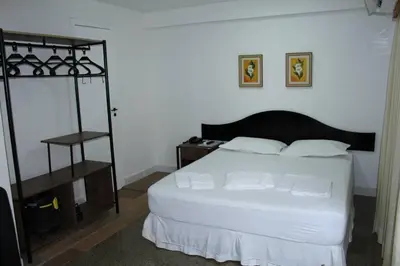 A planta de 13 FLAT BEIRA MAR Com ENERGIA, VAGA, 3 CAMAS, WI-FI e AR