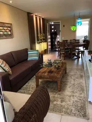 Uma área de estar em Vila do Porto Resort - Charme e Conforto!