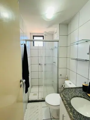 Uma casa de banho em Apartamento Meireles - 2 Suites com Ar Condicionado