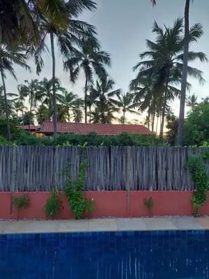 A piscina em ou perto de Pousada Flor de Lena- suíte Lírio -Icaraizinho