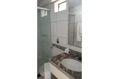 Uma casa de banho em 404 Flat mobiliado Praia de Iracema