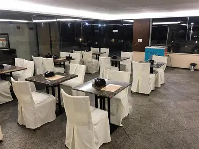 Uma área de estar em 202 Flat mobiliado Praia de Iracema