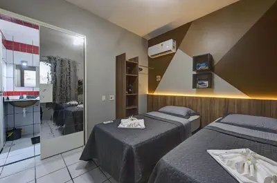 Uma cama ou camas num quarto em Van Piaget #1401- Apto com Vista Mar by Carpediem