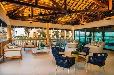 Uma área de estar em VG SUN Cumbuco 1 Quarto