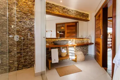 Uma casa de banho em Aldeia Jericoacoara - Suites Privativas