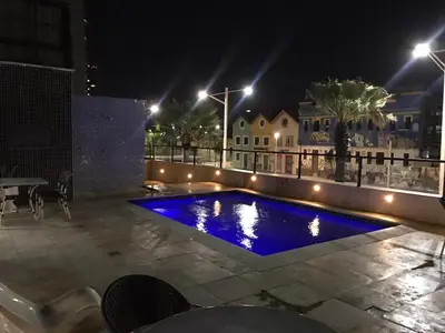 A piscina em ou perto de 102 Lindo Flat mobiliado na Praia de Iracema
