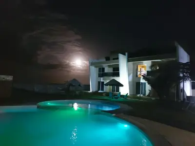 A piscina em ou perto de VILAS NA PRAIA RESIDENCE O PARAÍSO É AQUI