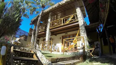 O edifício onde o hotel está situado