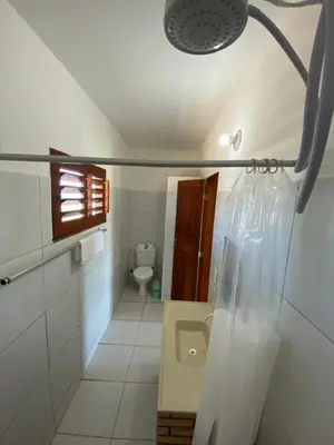 Uma casa de banho em Takito Kite House, Praia da Baleia, Itapipoca CE